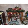 Image 2 : Winter Holiday Decor Collection 