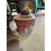 Image 3 : old school Jack made out of solid steel with two vintage gas cans