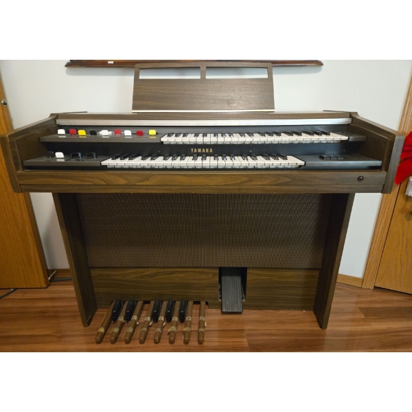 Yamaha Organ B-4CR- 44 L, 35 T, 22 W