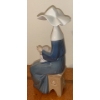 Image 2 : Lladro Porcelain Sister Nun Stitching 8T