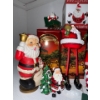 Image 3 : A Whole Lot of Santas