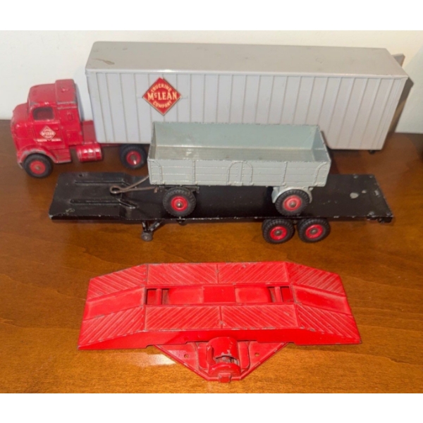 Dinky Toys - 428 Large Trailer w/ 948 Mclean Foden Truck 11.4"Long