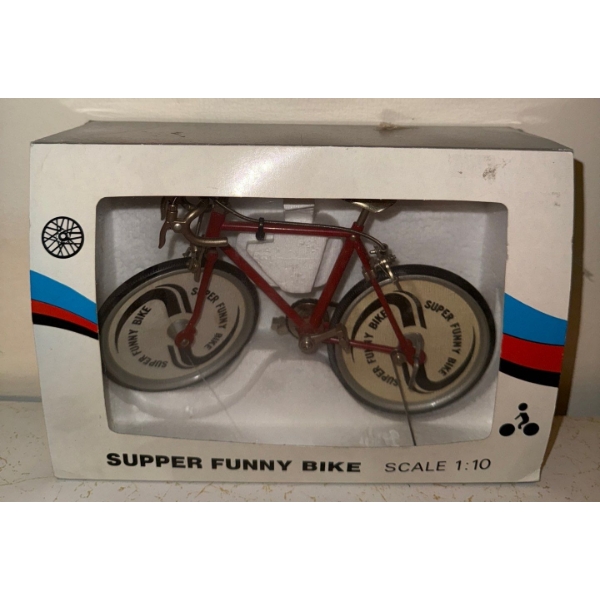 Super Funny MyTek 1:10 Scale Die-Cast Bicycle-Retro Ornament