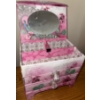 Image 4 : Desk Decor - Mirrored Tray Trinket Box China Vase & More