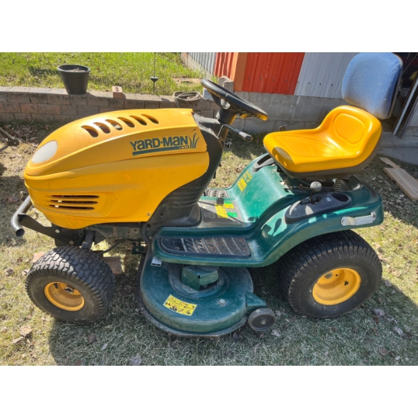 Yard-Man lawn tractor manufactured by MTD. 

Autodrive 17.5 Hp 42” 


