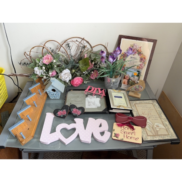 Home Decor With Frames and Signs