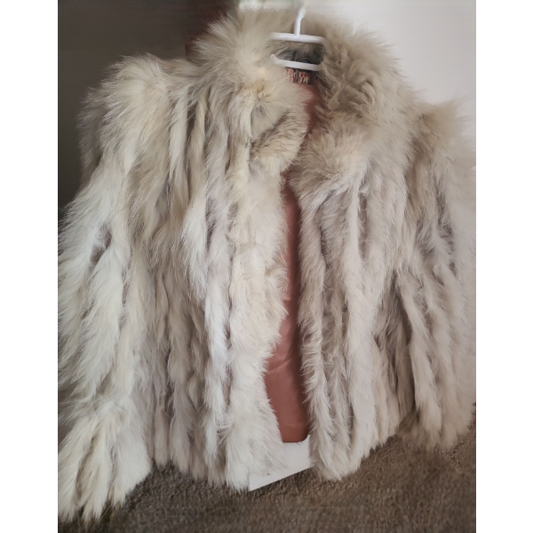 Vintage "Saga Fox" Short Fur Jacket Size Large 