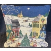 Image 3 : Decorative Throw Pillows & Travel Bag