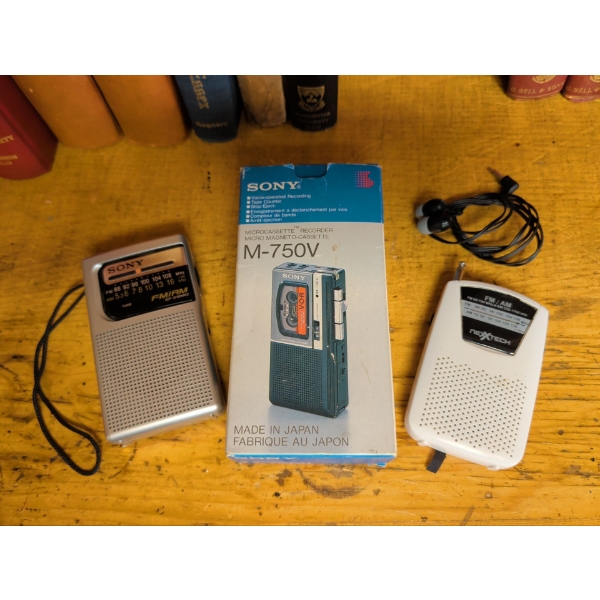 Gadget Pack - New Vintage SONY Voice Recorder Mo.M-750V w/ Portable AM/Fm Radio Devices 