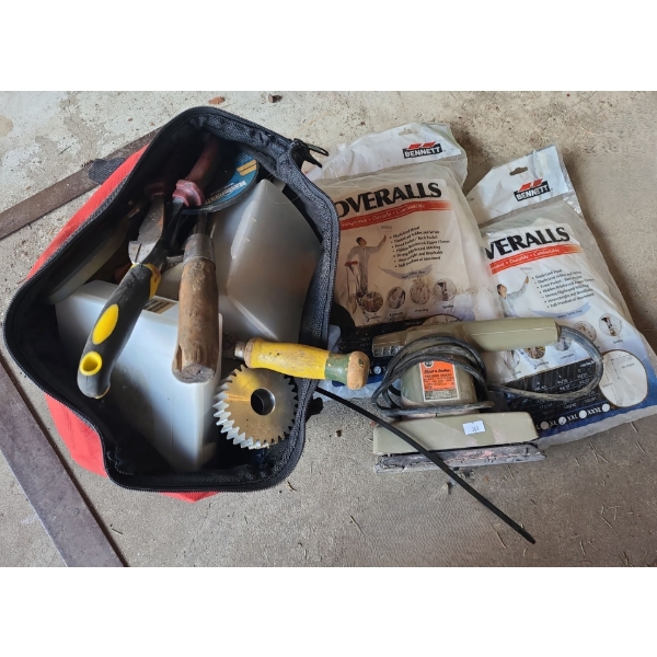 Black & Decker Finishing Sander Model 7404-04 and Other Garage Items