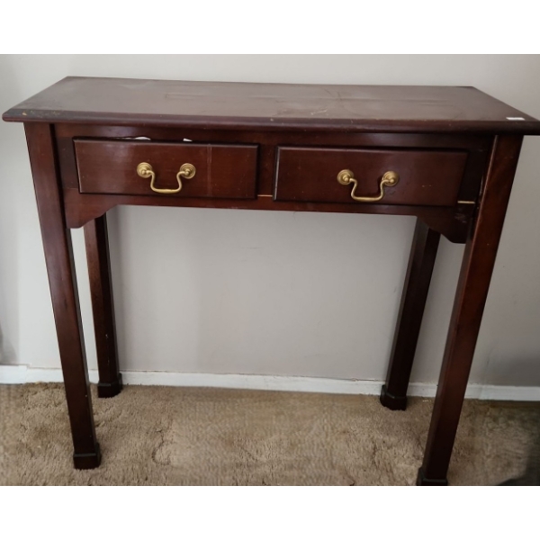 Mahogany Veneer Chippendale Style Table 31 W, 12 D, 29 T