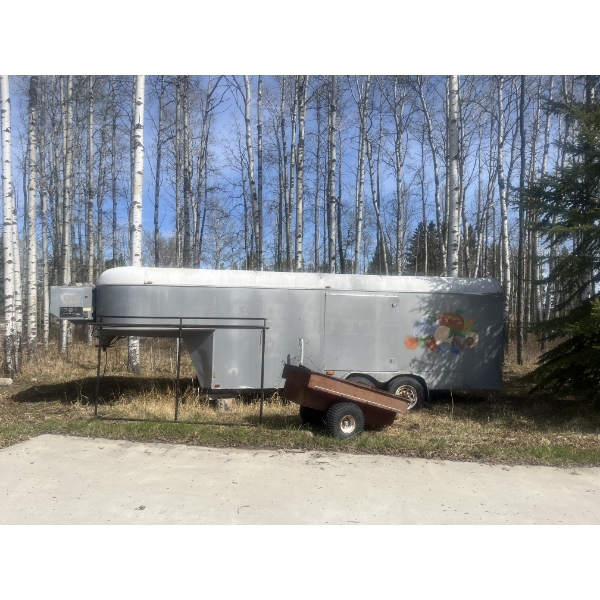 Refrigerated  5th wheel Trailer all enclosed great for hulling most items  