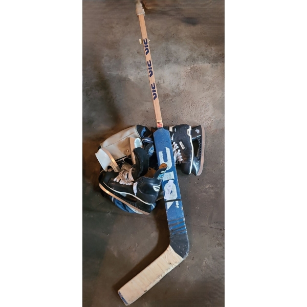 Bauer  Supreme Composite Hockey Skates sz 9, Vic Goalie Sticck & Extra Blades