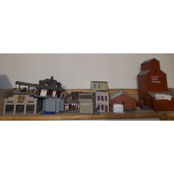 Assorted Model Railroad Buildings Incl: United Grain Growers, State Line Farm Supply