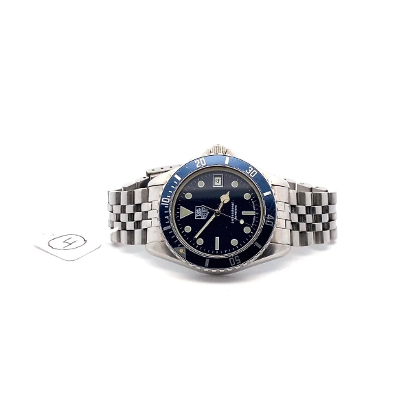 Tag Heuer Professional Divers 100 Meters Blue Face Luminescent Batons Swiss Made