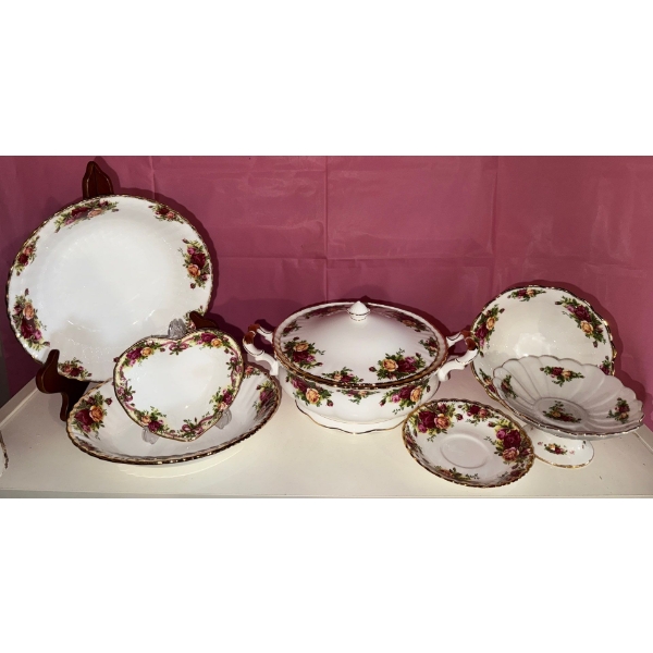 Royal Albert Old Country Roses Fine Bone China Servingware Collection