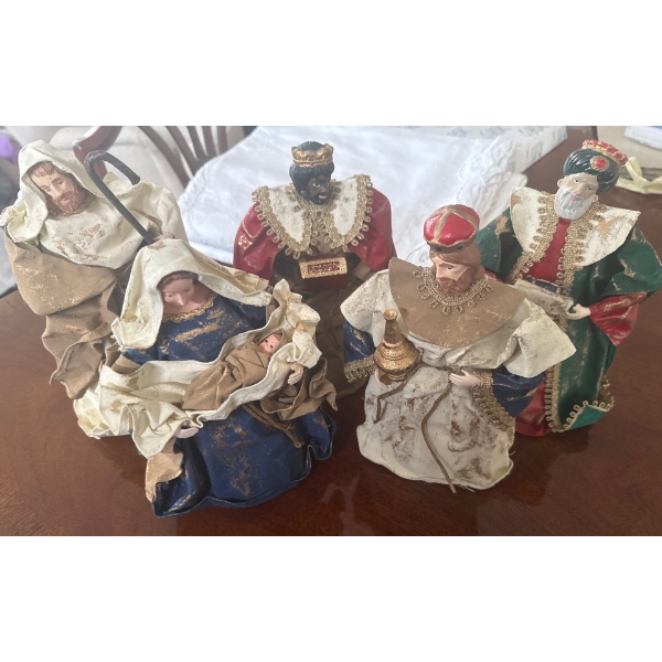 5 Piece Art Nativity Set 10"Tall
