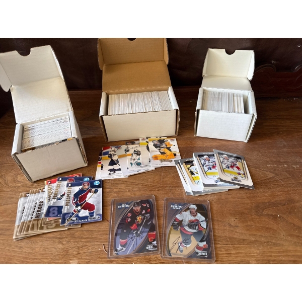 Large Collection of Hockey Cards - Upper Deck, Fleer, Signed Iginla, Signed Jordan Leopold 