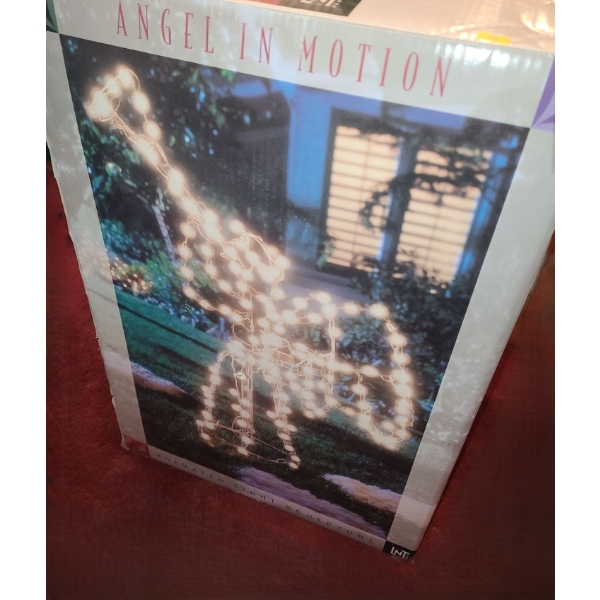 Angel in Motion Outdoor Lawn Decor (New in Box)