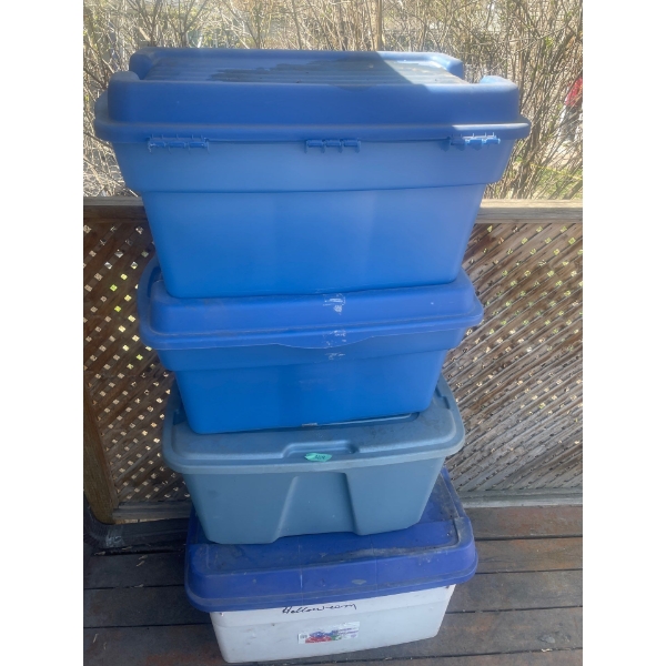 4 Storage Totes with Lids.