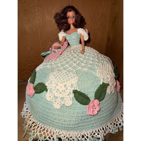 Vintage Barbie w/ Handmade Crochet Gown 14T Mint/Pink/White