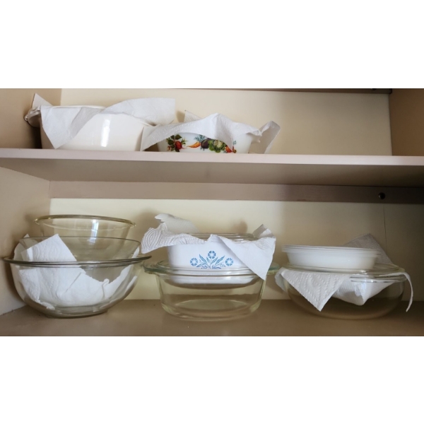 Pyrex Including: Dish w/Veggies, Also: Corningware Square Dish and Various Other Bowls