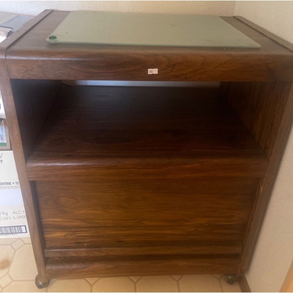 Microauve Stand on Casters 26x25x31