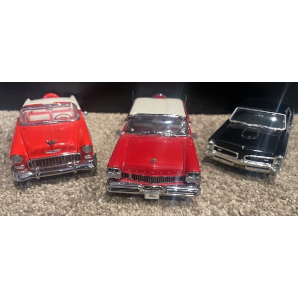 1955 Chevrolet Bel Air/ Pontiac GTO/ 1957 Mercury Tumpike Cruiser 1:24 Scale