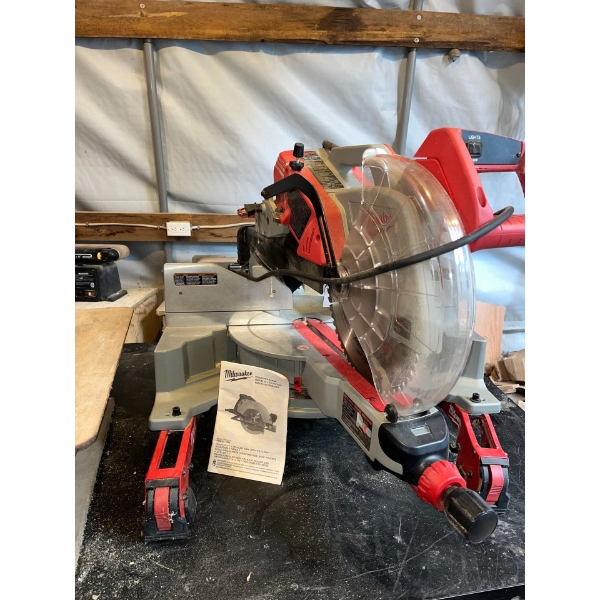 Milwaukee heavy duty circular saw with tilt rock adjustable handle with a craftsman 16 inch direct d