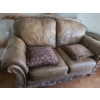 Image 2 : Leather Loveseat w/ Carved Shell Motif 71 W, 40 D, 41 T 