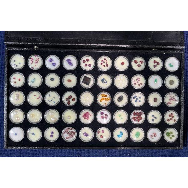 Tray of Unauthenticated Loose Gemstones