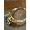 Image 4 : Yellow Gold 10K Stamped Ring, Blue Stones, Weighs 3.00g 