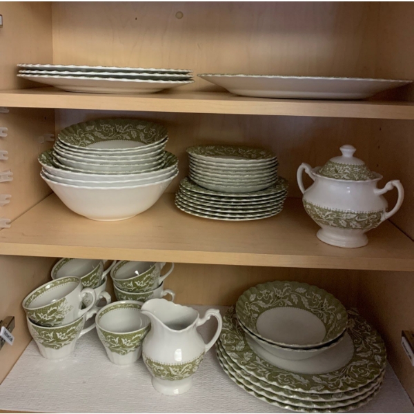 J&G England China Collection Lucerne Olive Green