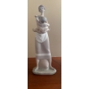 Image 2 : Lladro Porcelain Figurine of a Woman Holding a Child