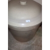 Image 2 : Medalta 5 Gallon Crock With Lid 13" Diameter, 15 T (Small Chip on Lid)