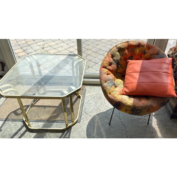 Glass Table (27W, 20T) w/ Lounge Chair 