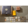 Image 1 : Coins and Medallions Including Canadian Pennies and Commemorative Pieces