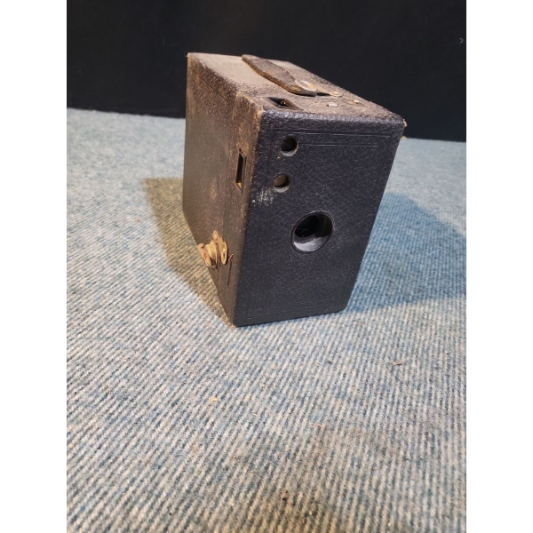  Kodak No. 2 Rainbow Hawk-Eye Model B Box Camera