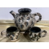 Image 4 : Hand-Painted Ceramic Tea Set with Leaf Motif, Three-Piece