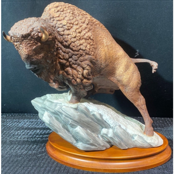 Franklin Mint Fine Porcelain Bison on Wood Base