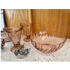 Image 2 : vintage pink depression glass bowl in the "Old Colony" pattern, also known as "Lace Edge/open lace