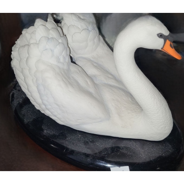 "Royal Swan" by Ronald van Ruyckevelt 12 W Base, Franklin Mint