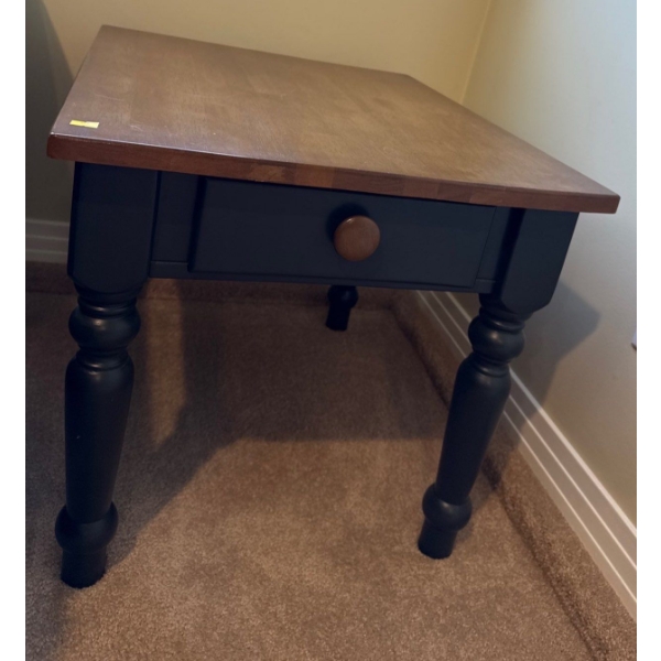 Solid Side Table - 22W, 26D, 21T