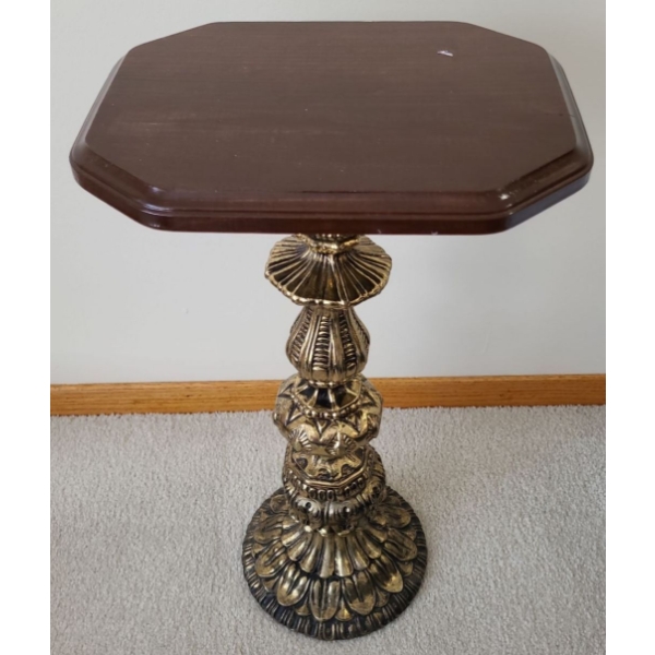 Small Table w/ Metal Base Stand &  Wooden Top - 20T 