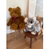 Image 2 : Decorative Stools Incl. Cuba, Stuffed Friends, Stoneware Oil Lamp and More 