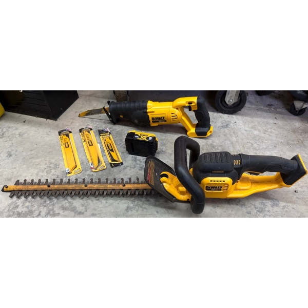 DeWalt Variable Speed Reciprocating Saw (DCS380)& 22" Hedge Trimmer + Battery+Blades