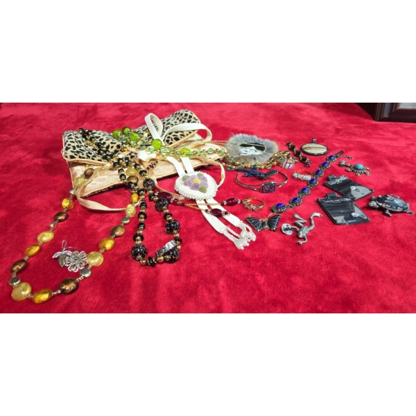 Large Collection of Costume Jewellery  