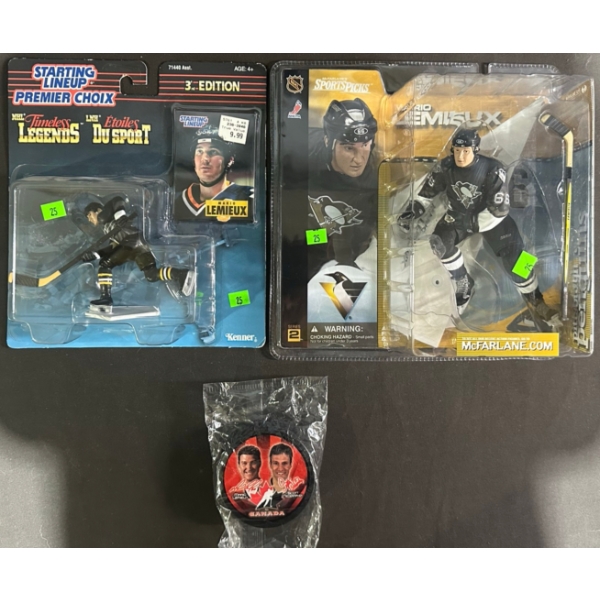 Mario Lemieux Hockey Figure Set with Collectible Puck (3 Items)
