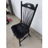 Image 6 : 6 Black Wood Windsor-Style Dining Chairs