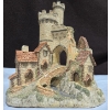 Image 2 : Hand Carved 'Castle Gate' By David Winter